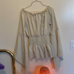 long puffy sleeve renaissance type shirt